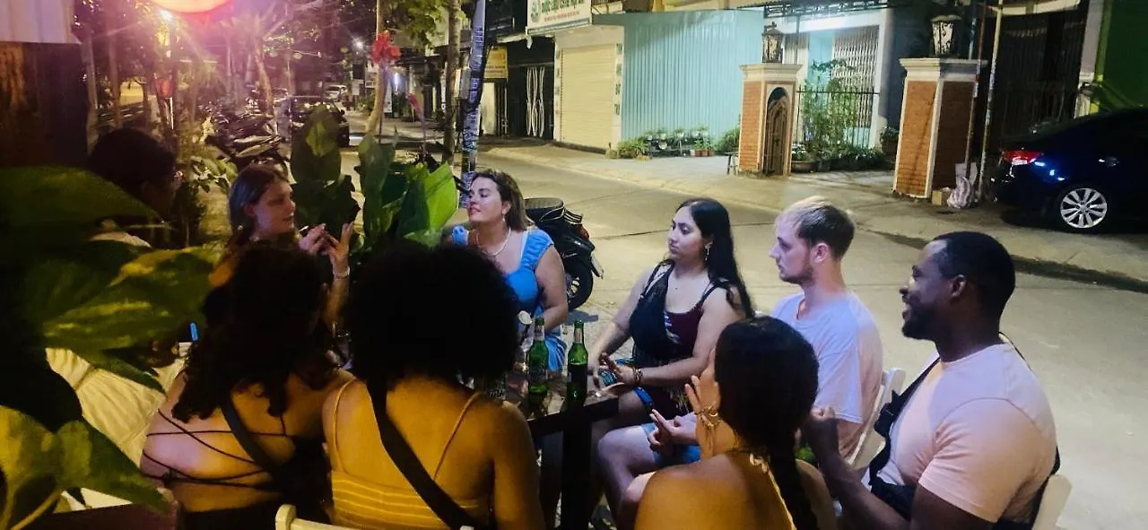 Dom Hostel And Bar Hoi An